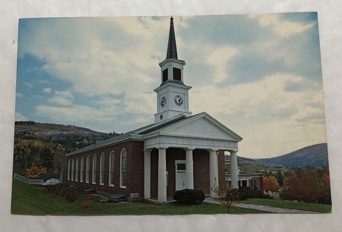 White Chapel Norwich University, Northfield, Vermont. Postcard (E2)