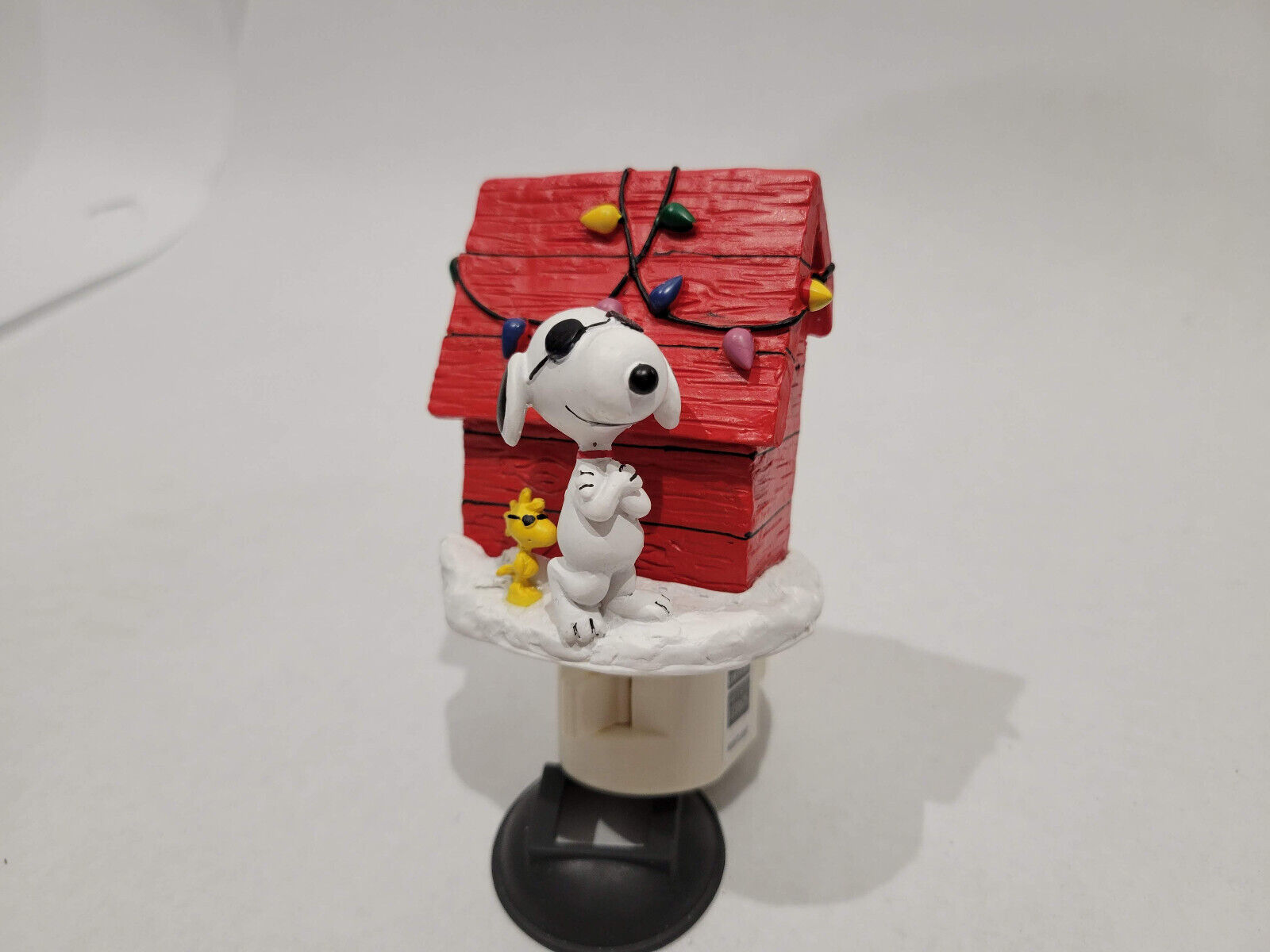 Peanuts Snoopy and Woodstock Joe Cool NIGHT LIGHT Christmas Dog House w/ Switch