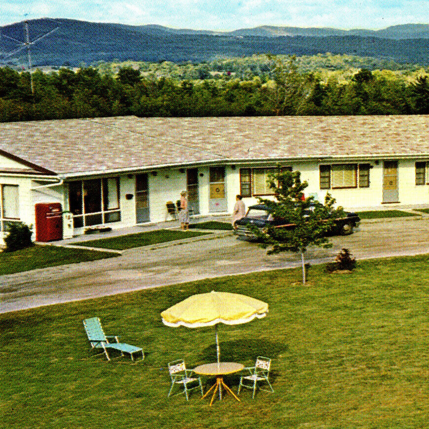 Vintage 1964 New Haven Motel Middlebury Vergennes Postcard Vermont Route 7 Hotel