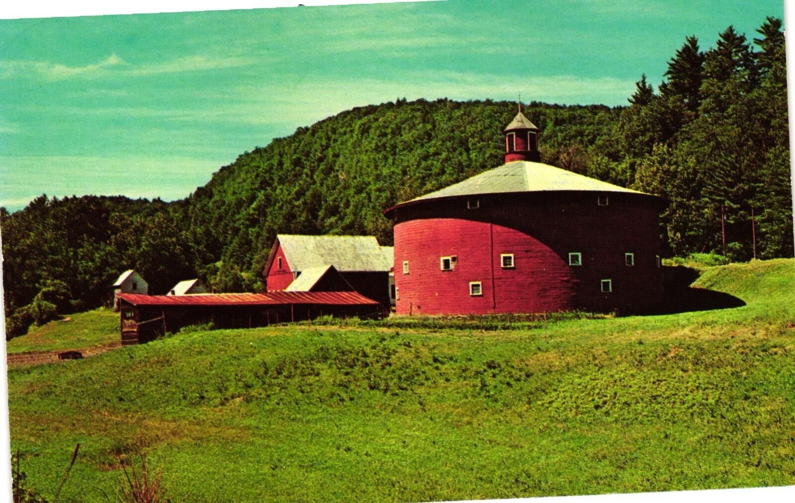 Vintage Postcard- The Round Barn on the Moore Farm, Barnet, VT 1960s