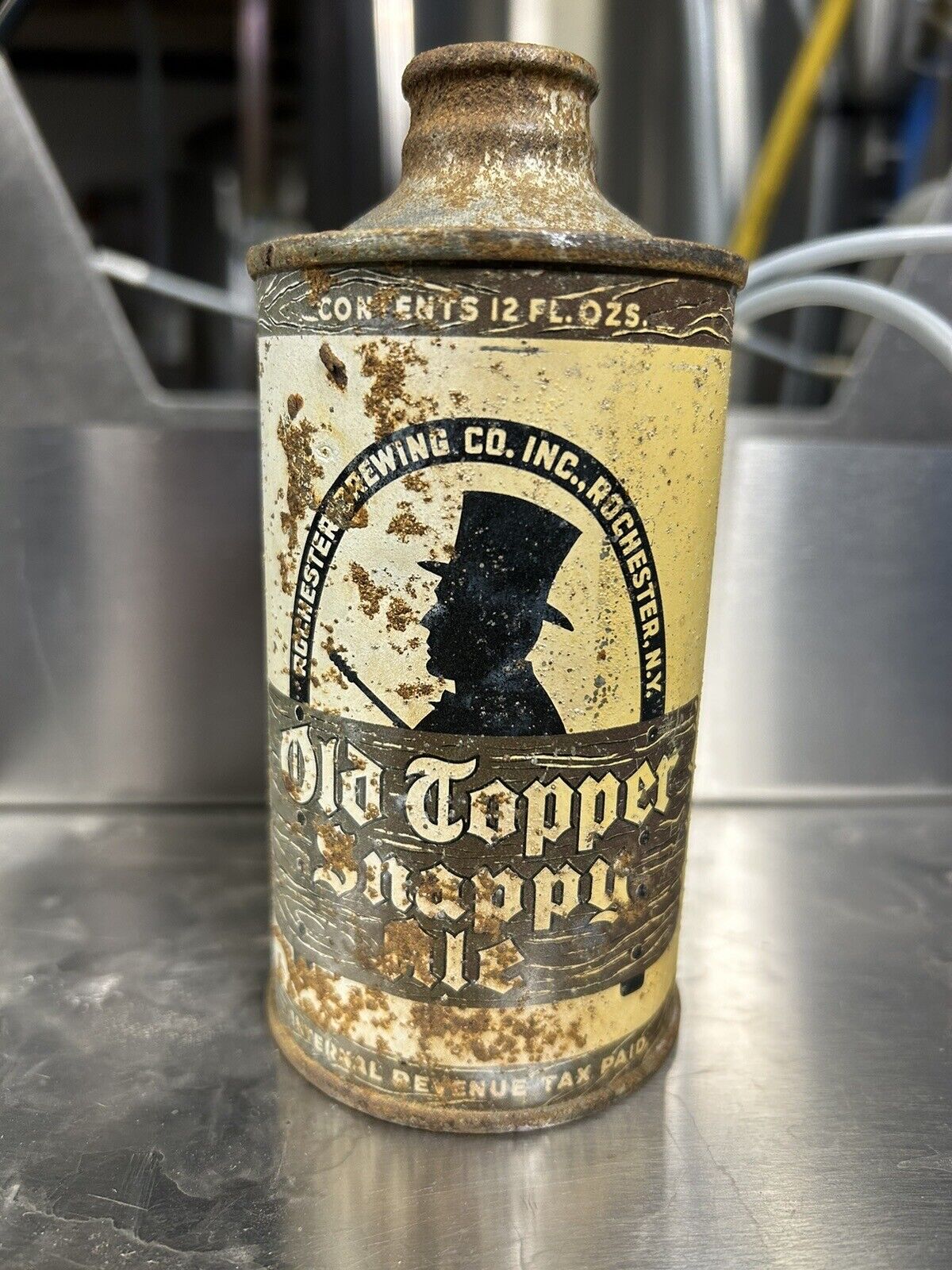 Old Topper Snappy Ale J Spout Cone Top Beer Can Rochester, NY