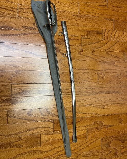 IRA Green US Army Officer Sabre Presentation Sword with Scabbard (Pre-Owned)