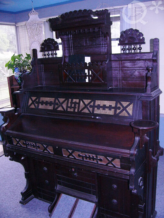 1885 Victorian Estey Organ Vox Humana Tremolo Brattleboro USA