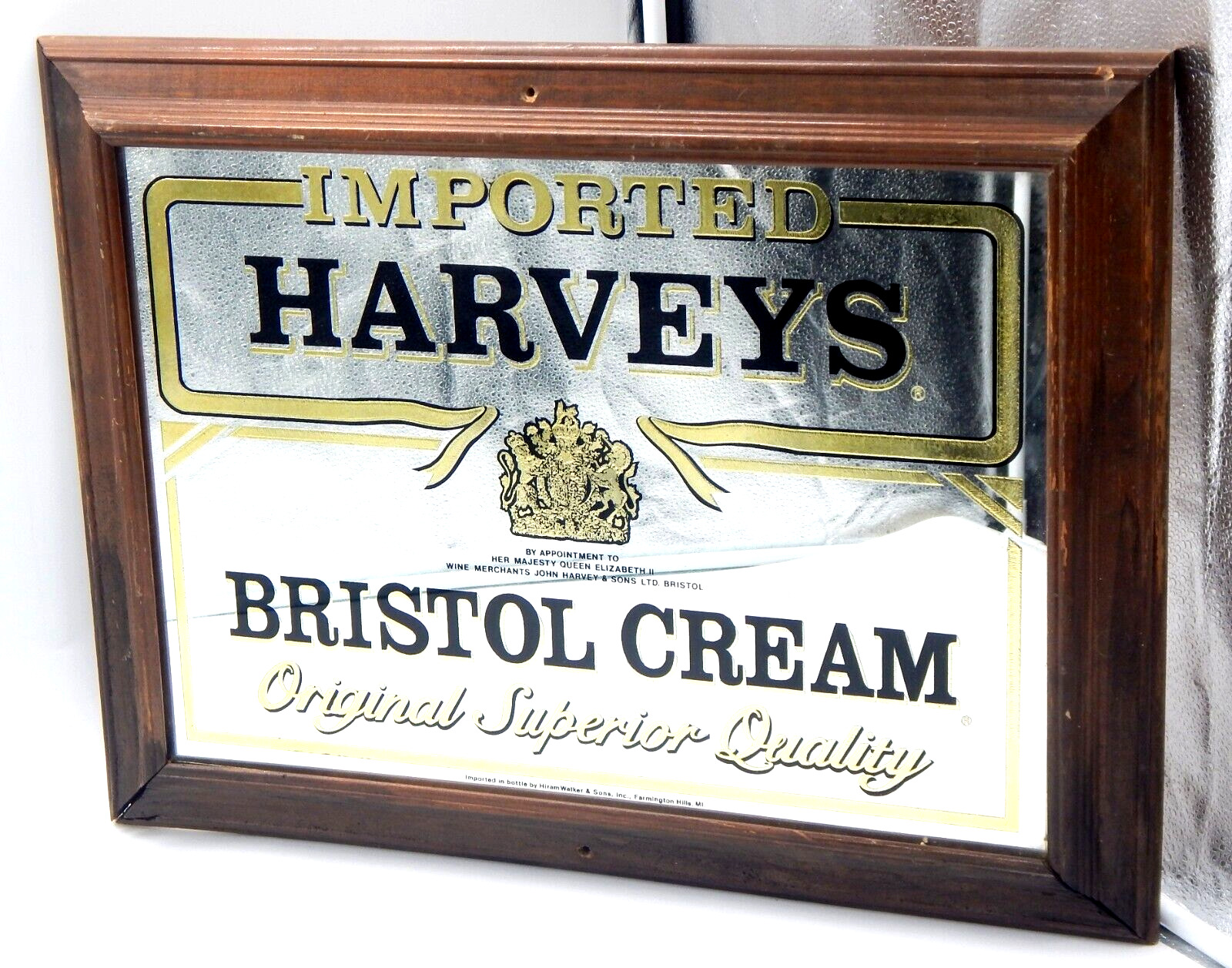 Harvey\'s Bristol Cream Vintage Mirrored Wood Frame 16.5 H x 21.5 Bar Sign Beeco