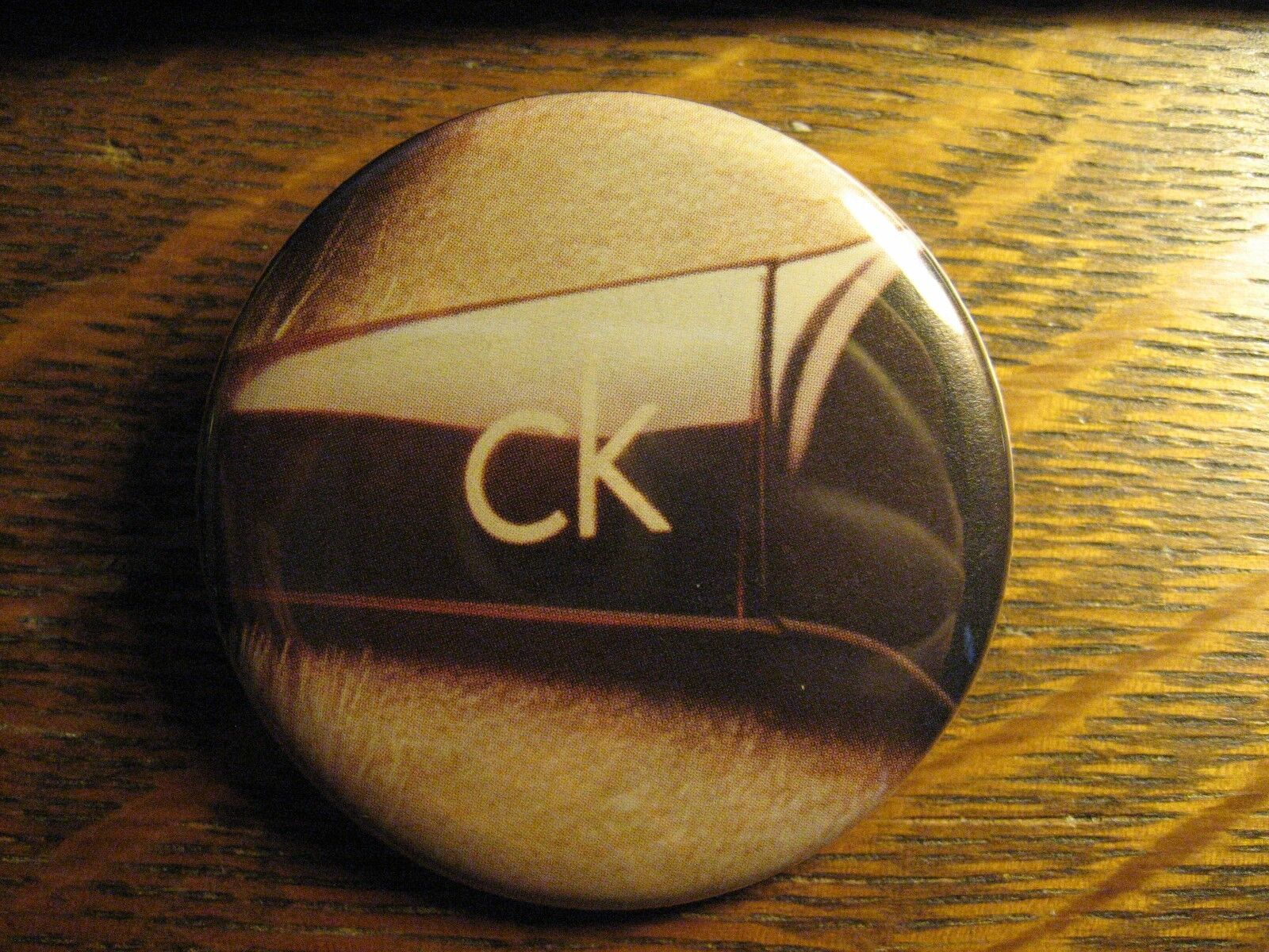 Calvin Klein Designer Sunglasses CK Logo Advertisement Pocket Lipstick Mirror 