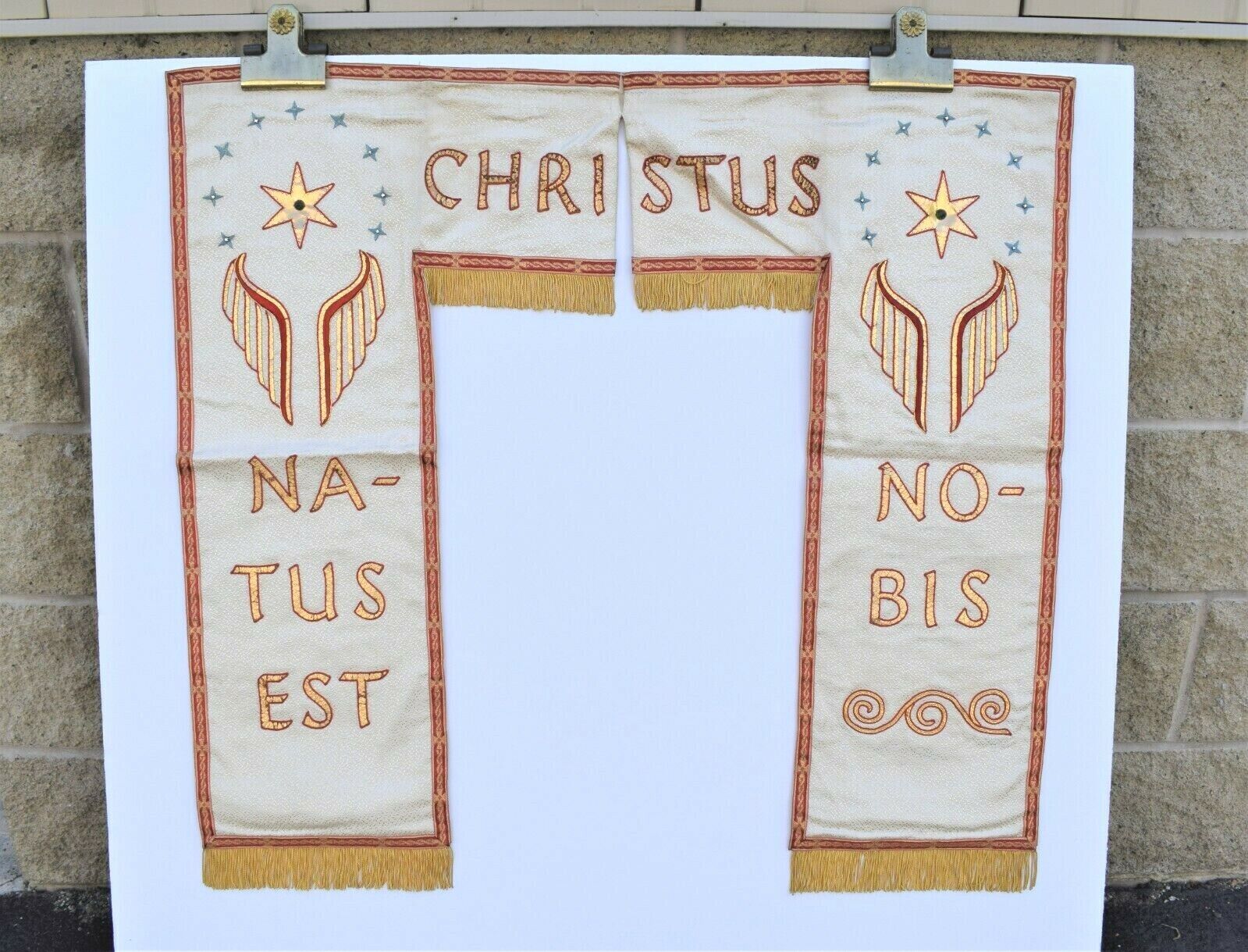 + White & Red Embroidered Tabernacle Frontal / Cover / Veil + Vestment (CU288) 