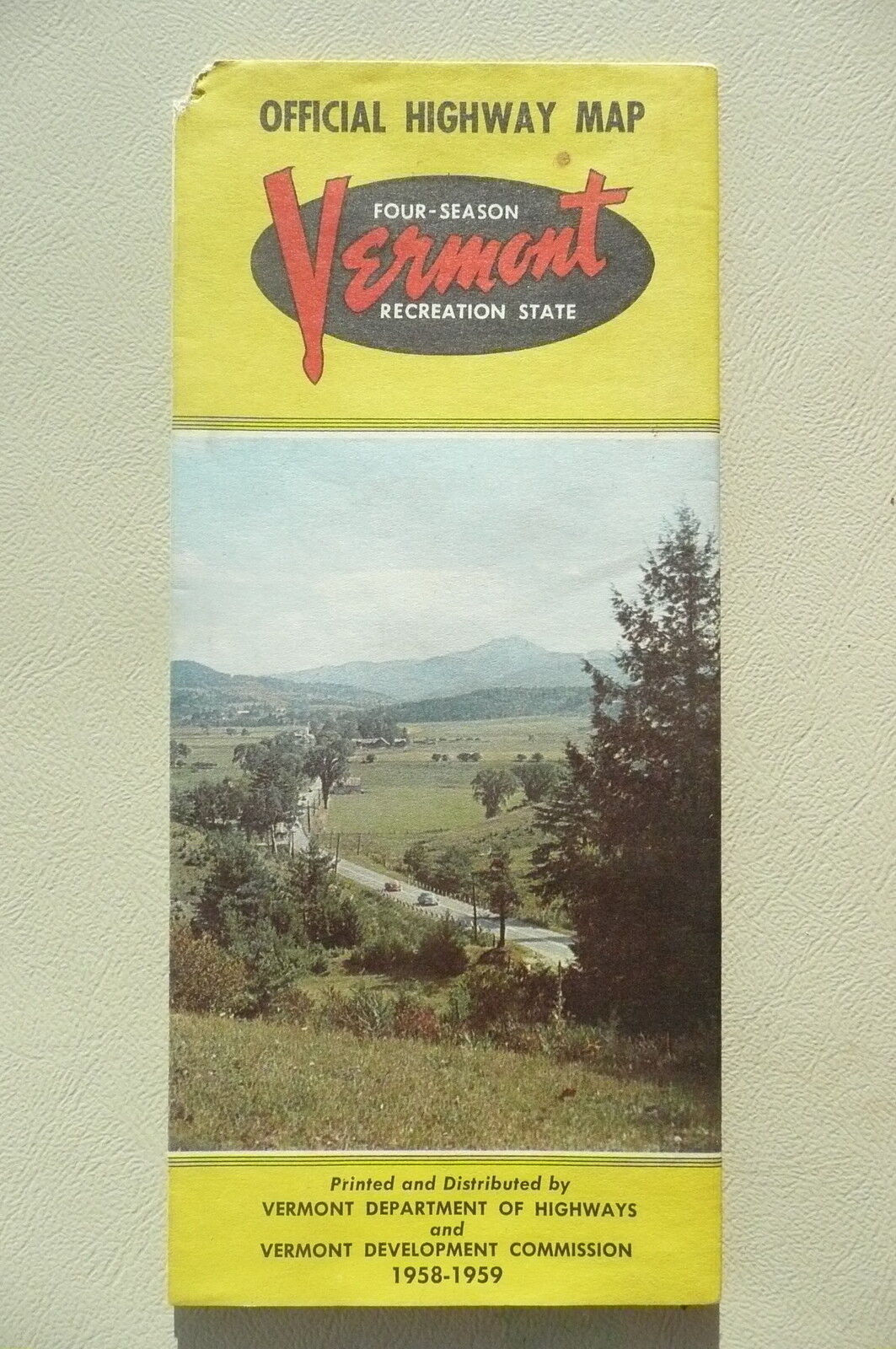 1958 1959 Vermont  official highway state road  map