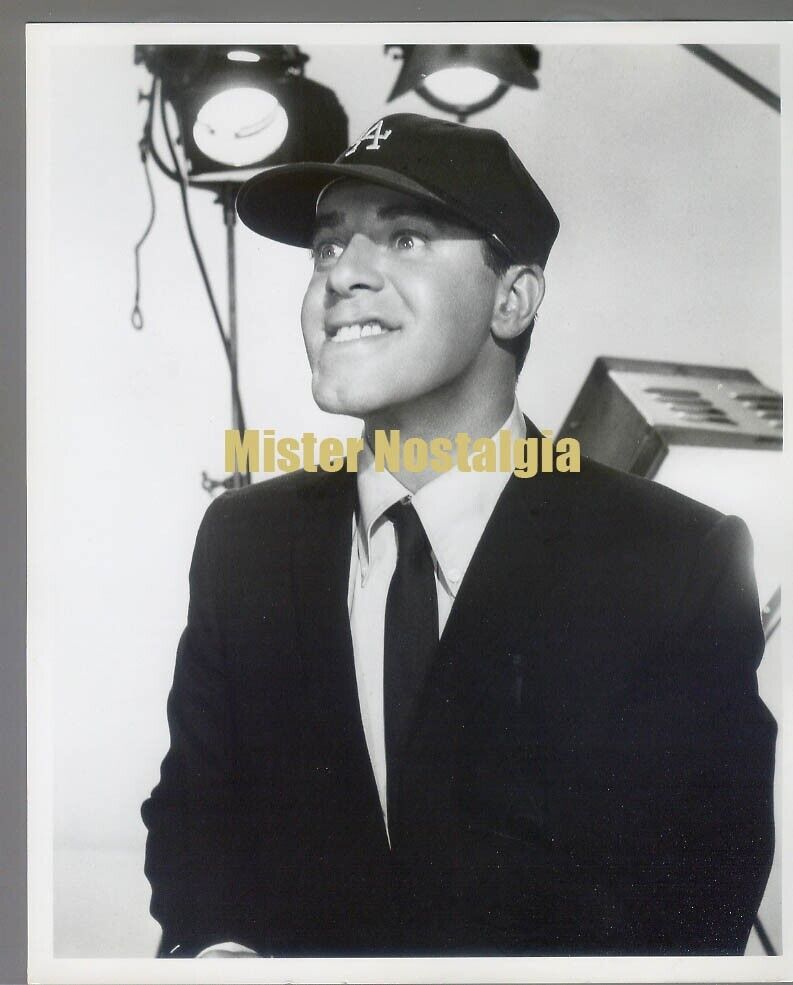 Vintage Photo 1962 Jerry Lewis wearing LA Dodgers Cap Hat