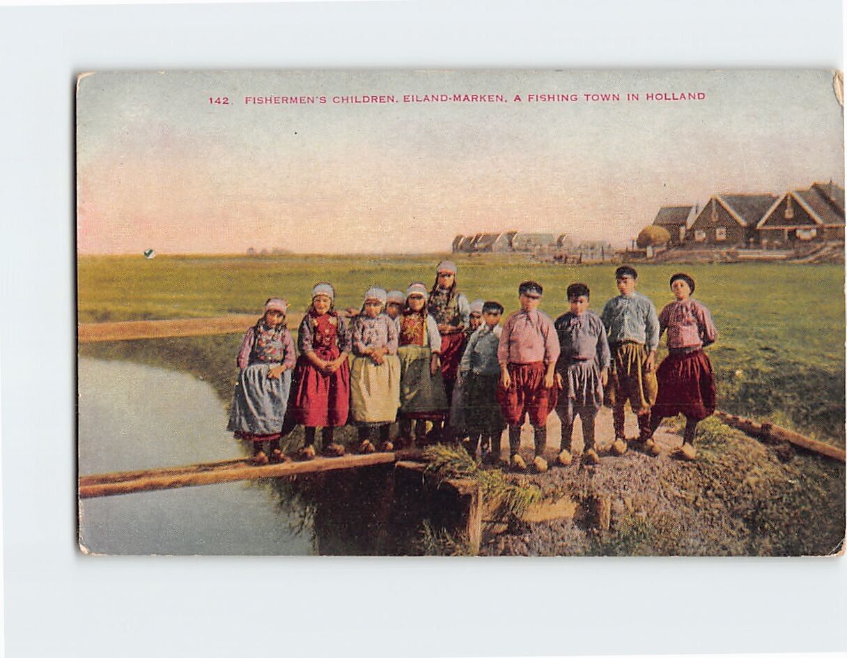 Postcard Fishermen's Children Eilandmarken Holland Netherlands