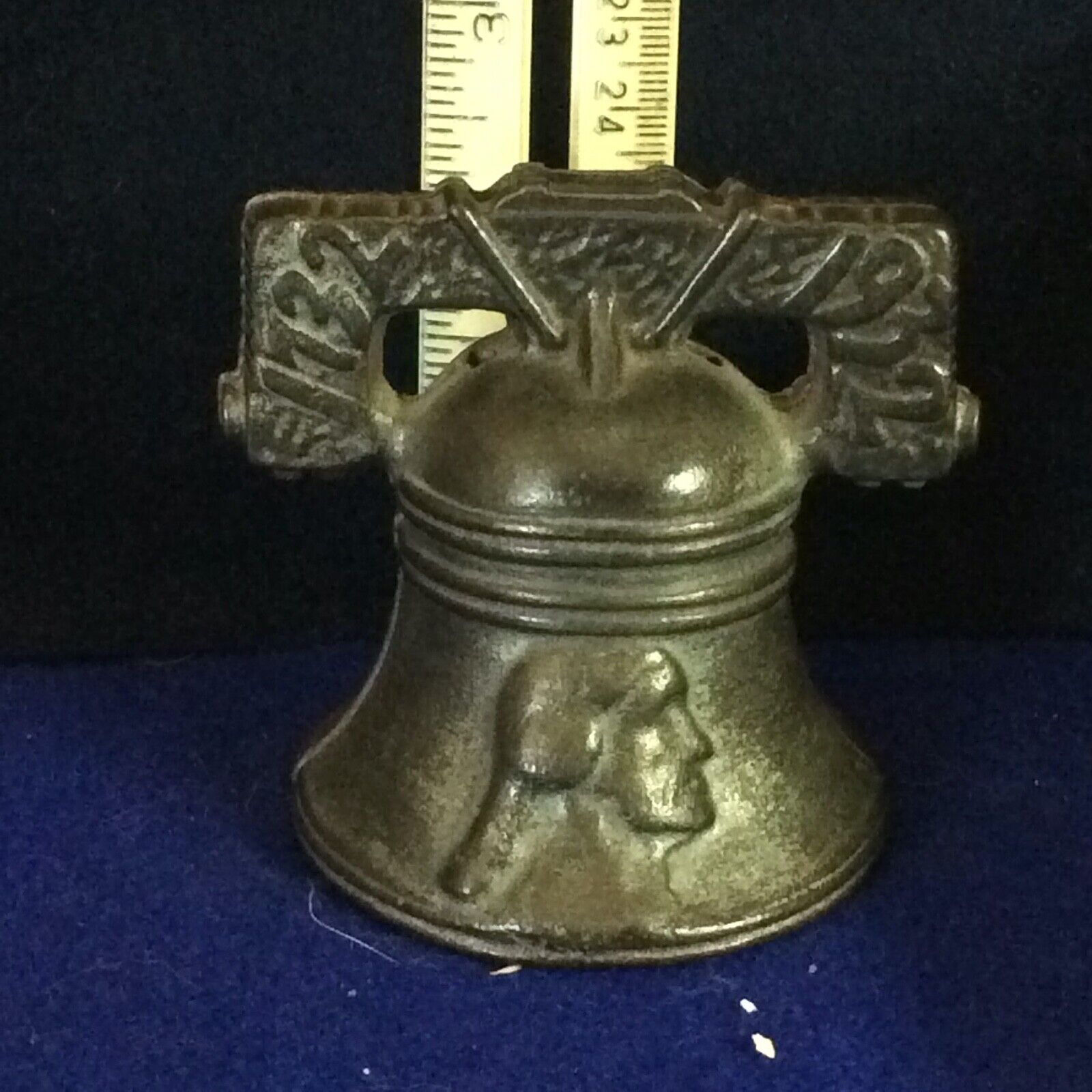 1932 Cast iron, 2 piece Liberty Bell/ G. Washington bank (#100)