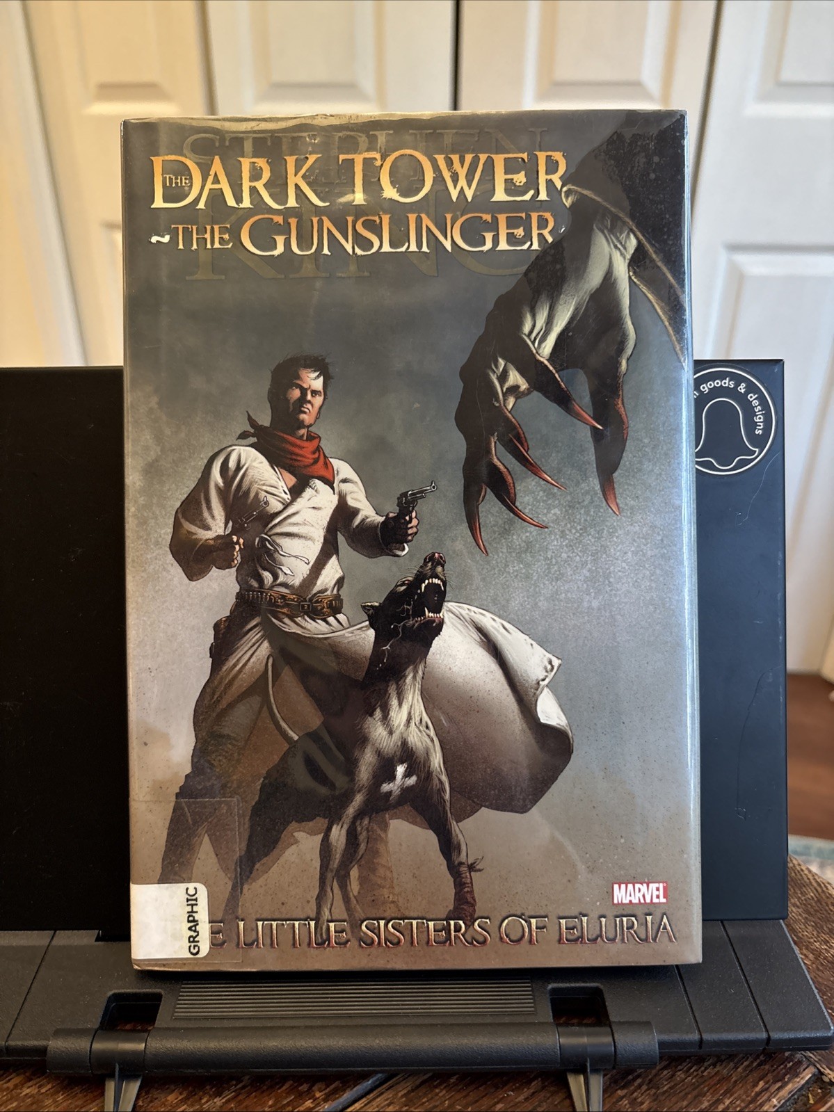 DARK TOWER: THE GUNSLINGER - THE LITTLE SISTERS OF ELURIA By Stephen ...