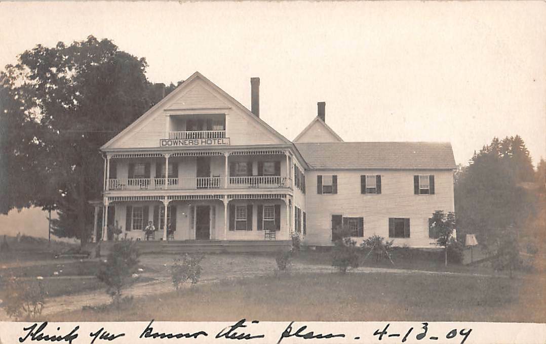 AMSDEN, WEATHERSFIELD, VT ~ DOWNERS TOURIST HOTEL, REAL PHOTO PC ~ dated 1909