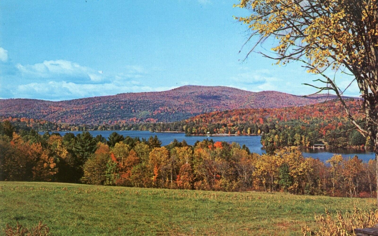 Lake Fairlee, Ely, Vermont --POSTCARD