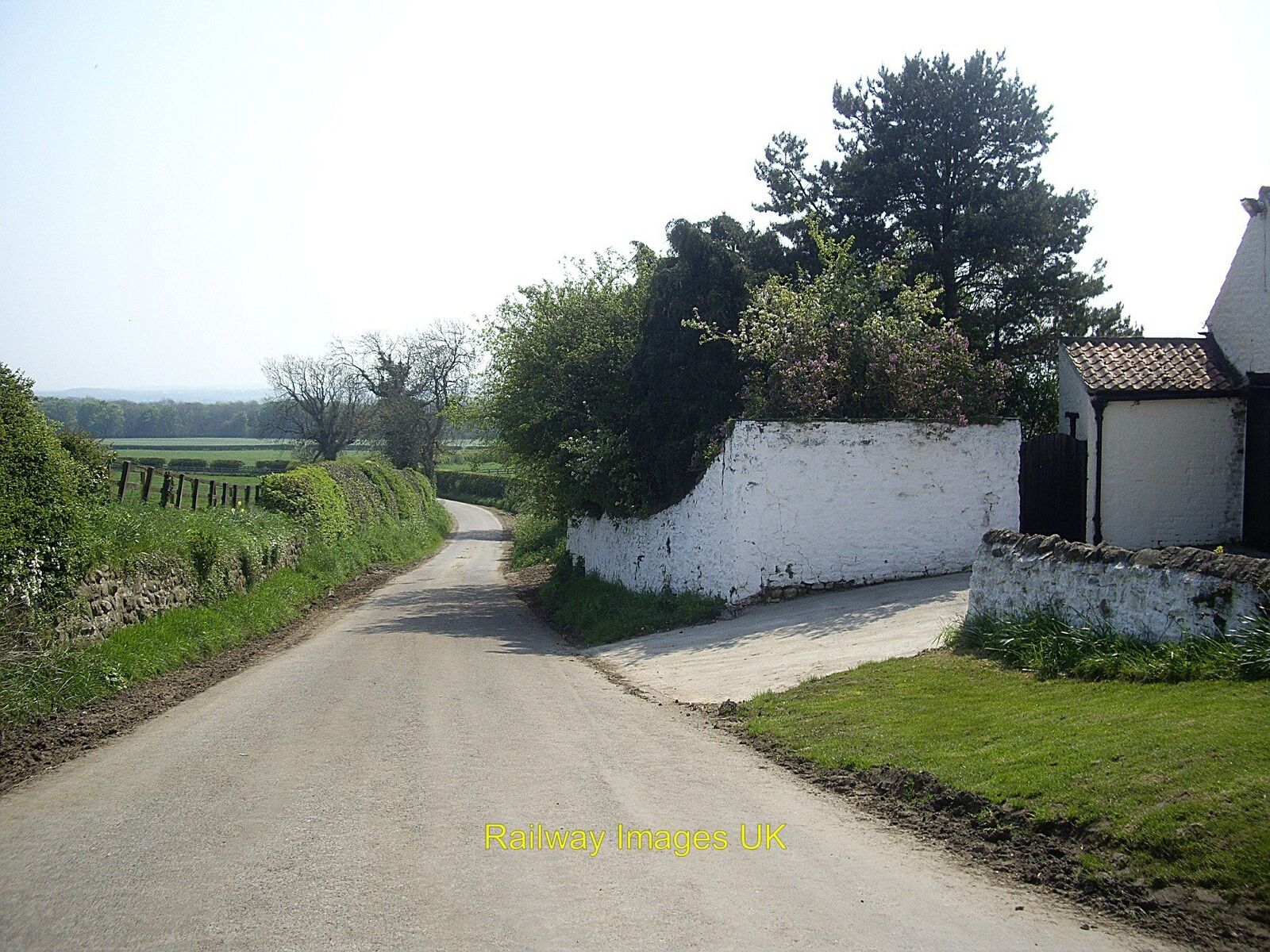 Photo - Road south out of Morton-Tinmouth  c2012