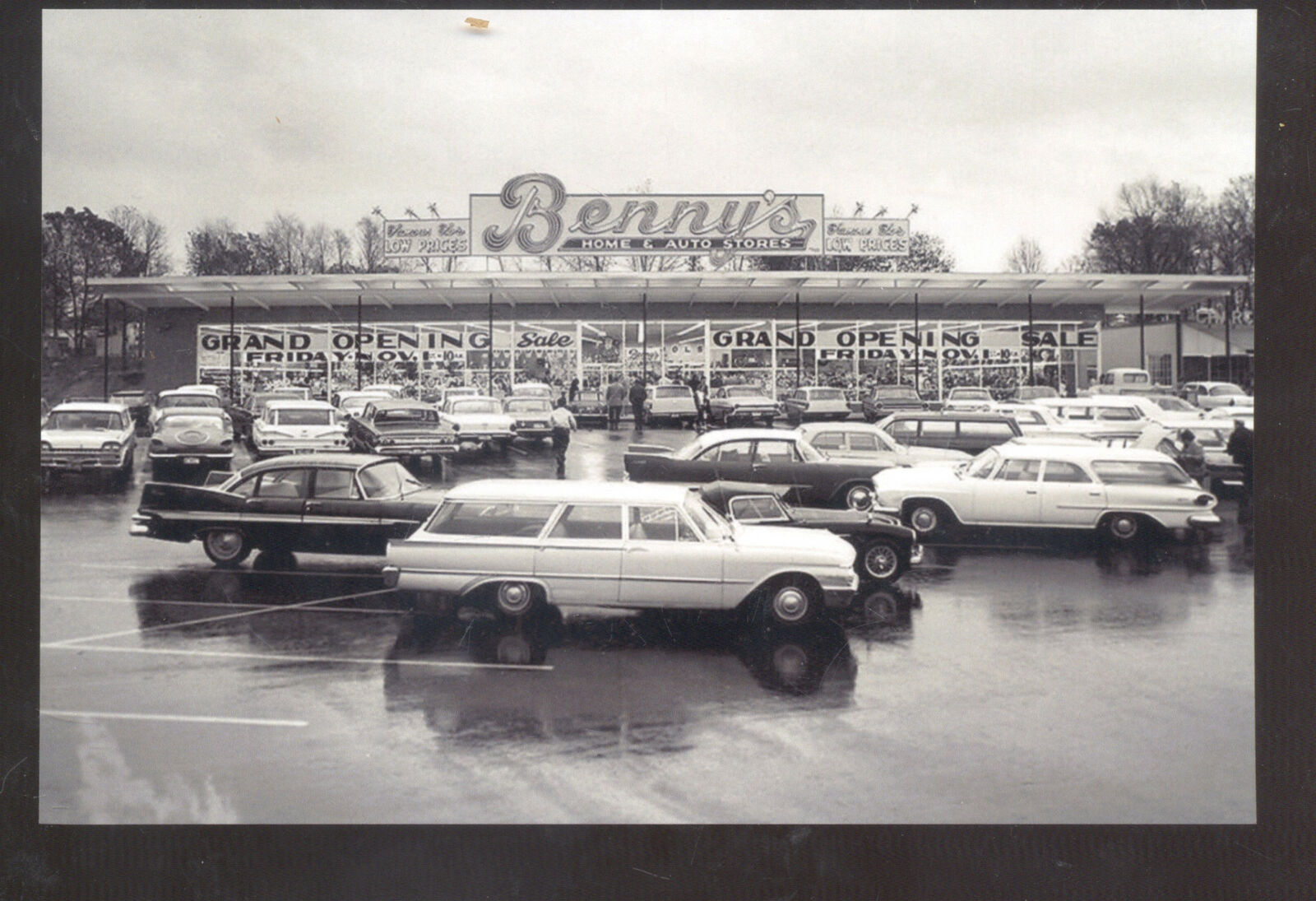 REAL PHOTO GROTON CONNECTICUT BENNY\'S HOME & AUTO STORE POSTCARD COPY
