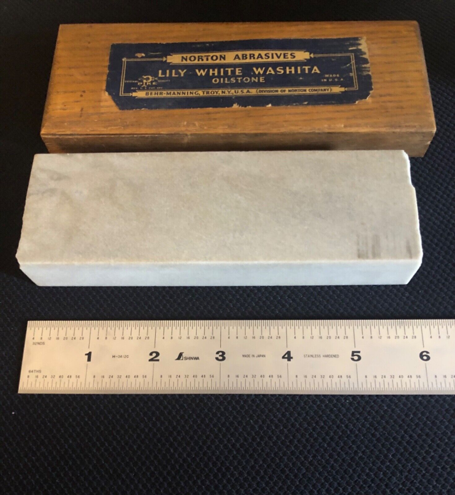 Norton Lily White Washita Natural Oilstone 5.85x1.85x.85 - Lid from wooden box