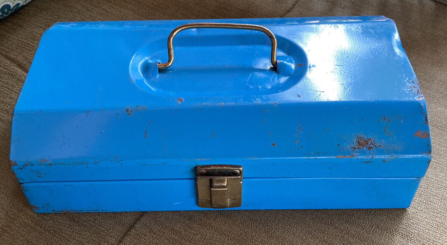 Vintage Small Bernzomatic? Blue Metal Tool Box Tackle W/ Handle Worcester Latch
