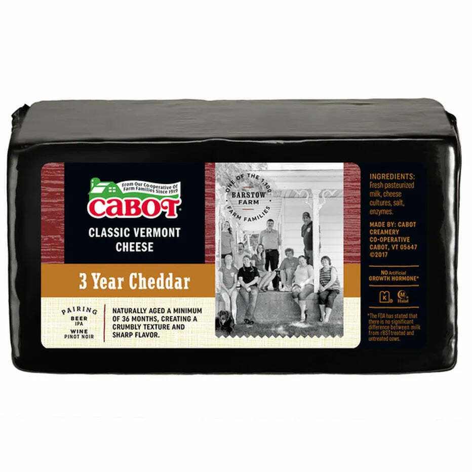 Cabot Classic Vermont 3 Year Cheddar Cheese 1.75 Lbs