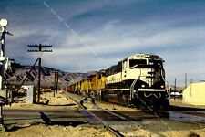 Original Slide 〰️ Burlington Northern (BN) 9463 + @ Mojave, CA _ 1997 picture