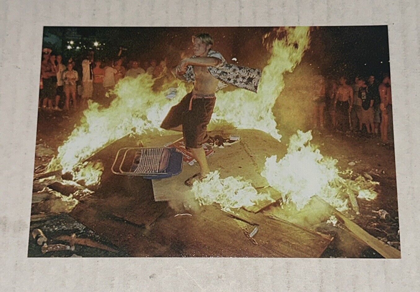 1999 Woodstock Music Festival Riots Fire Out of Control Crowd 4\