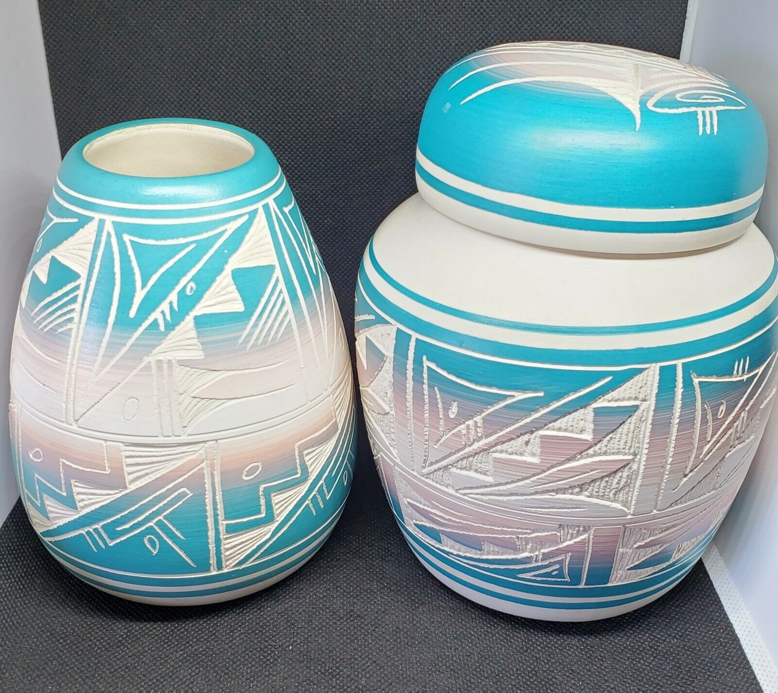 Navajo Native American Pottery, Etched Jar Vase, Exceptional Color & Execution