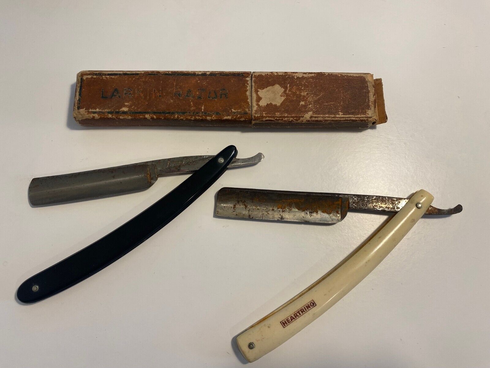Vintage straight razors 150 Heartring and Larkin