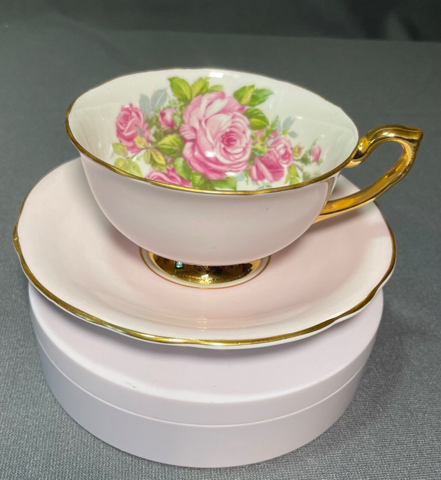 Vintage Windsor China footed Cup & Saucer Gold Trim Pink White w/ Roses England