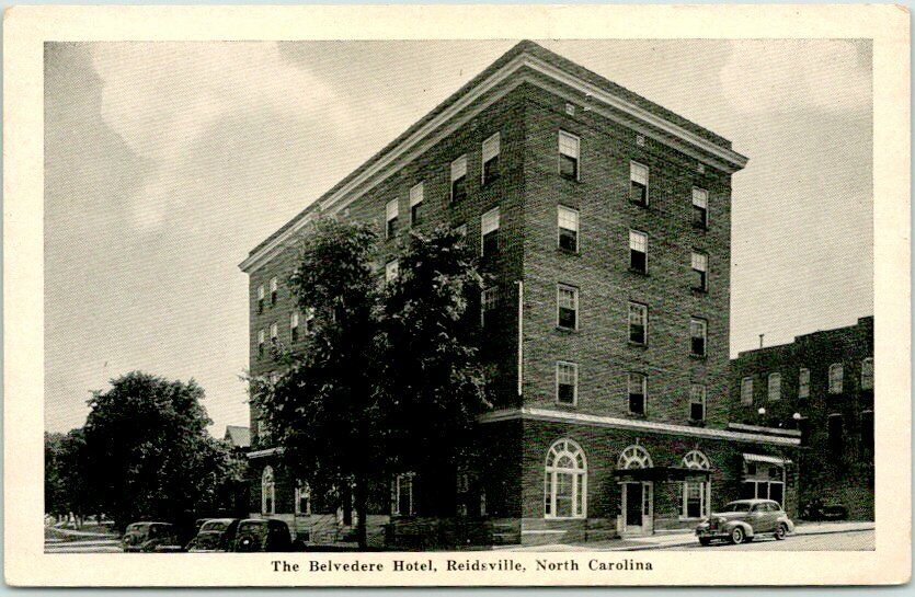 1940s Reidsville, North Carolina Postcard THE BELVIDERE HOTEL Street View Unused