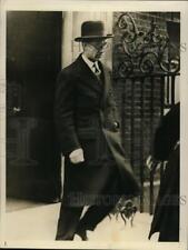 1936 Press Photo Walter Turner Monkton Leaving the Home of the Prime Minister picture