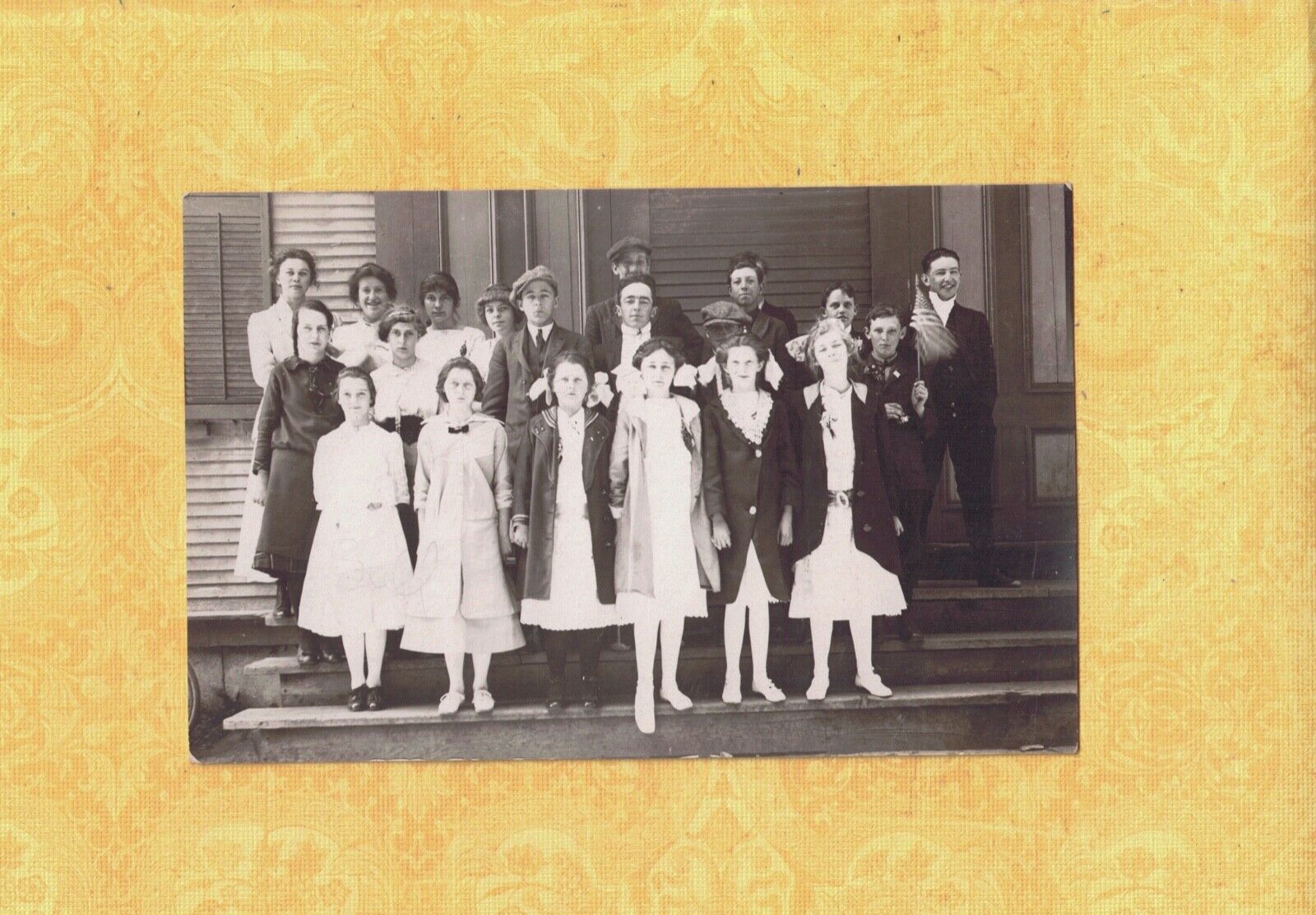 VT Proctorsville 1908-29 RPPC real photo postcard GROUP OF STUDENTS TEENAGERS
