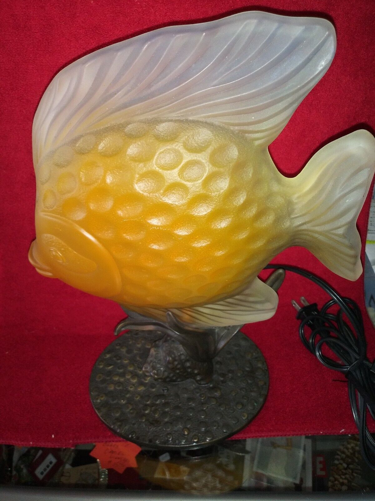 Vintage TIN CHI 2004 Large Fish Art Lamp Bronze 10\