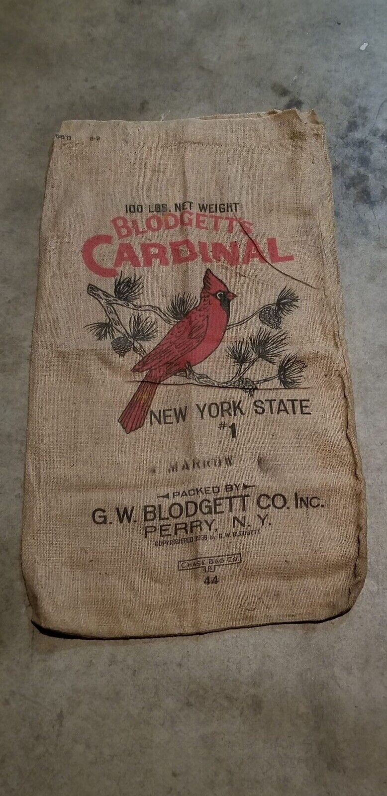 1930s Blodgett’s Cardinal NY State Burlap Sack Vintage Decorative Pine Design