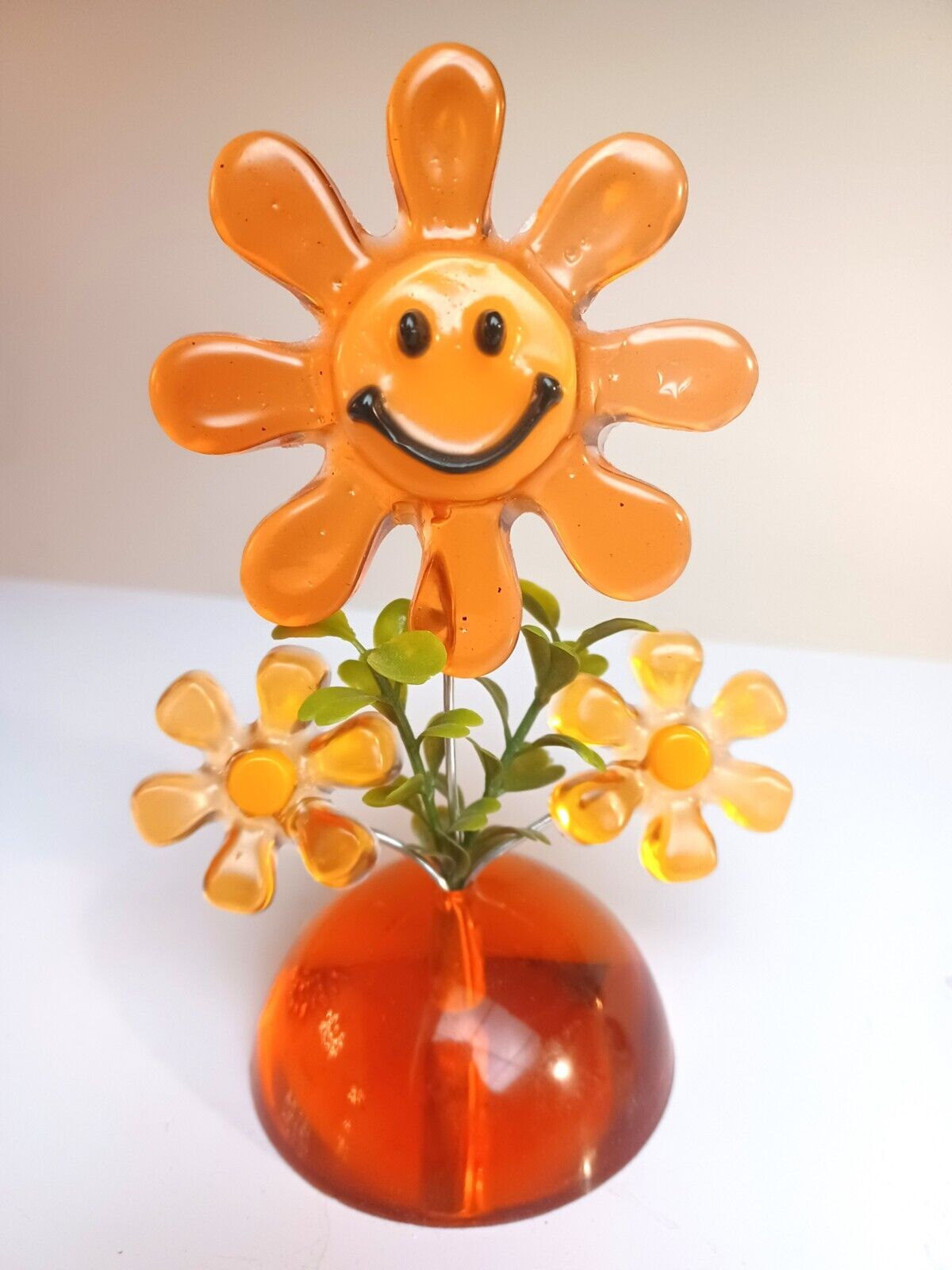 VINTAGE 70's SMILEY FLOWER SCULPTURE lucite acrylic resin mod mcm panton 60s