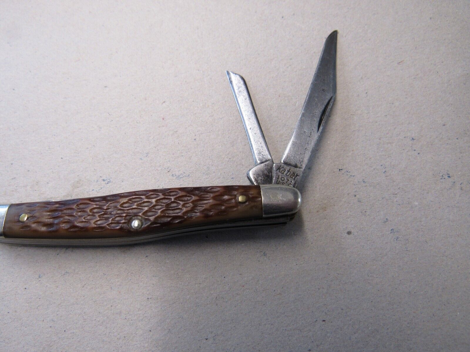 Schrade Walden Vintage 2-Blade Pocket Knife #219, Jigged Bone Handles, 2-3/4”