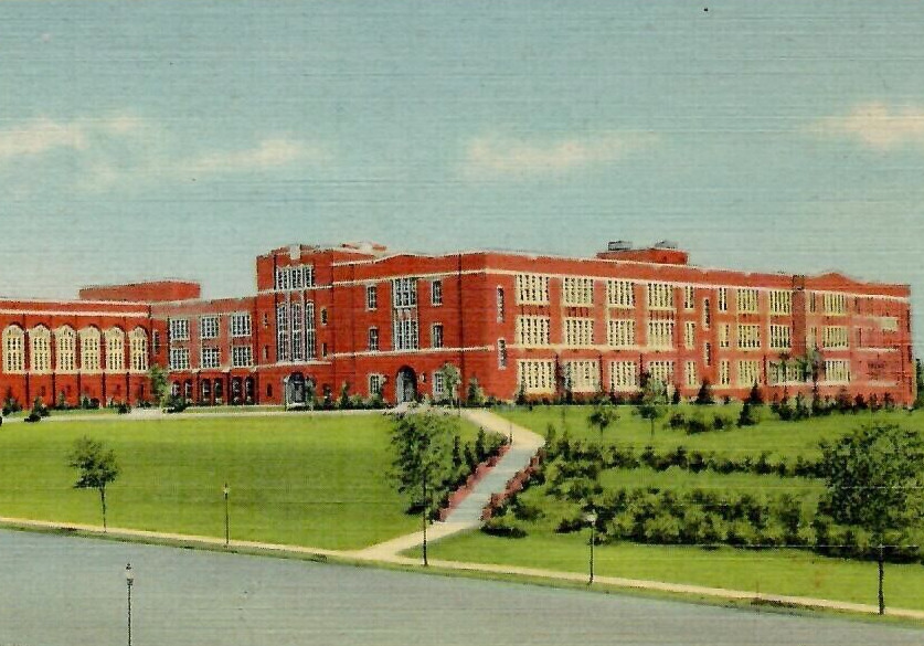 Vintage Linen Postcard New Eastern High School Building Grounds Baltimore MD