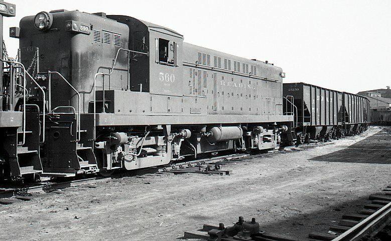 RDG reading railroad 560 AS-16w/hoppers  original  B-W negative