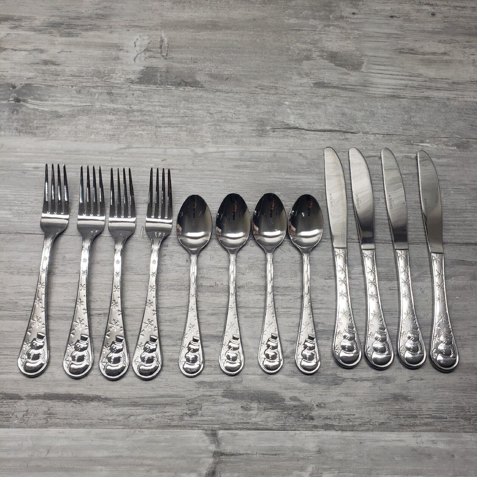 SNOWMAN FROST Cambridge 12 Pieces - 4 Settings Used 18/0 Stainless Flatware