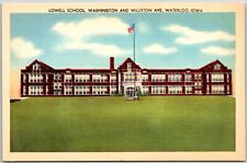 Lowell School Washington & Williston Avenue Waterloo Iowa IA Grounds Postcard picture