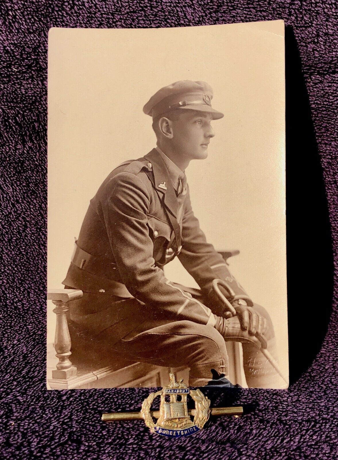 WW1 Original Postcard & Sweetheart Badge Dorsetshire Regt Bridport Connection