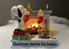 Snoopy & Woodstock Christmas Warms Heart Figurine Light Fireplace picture
