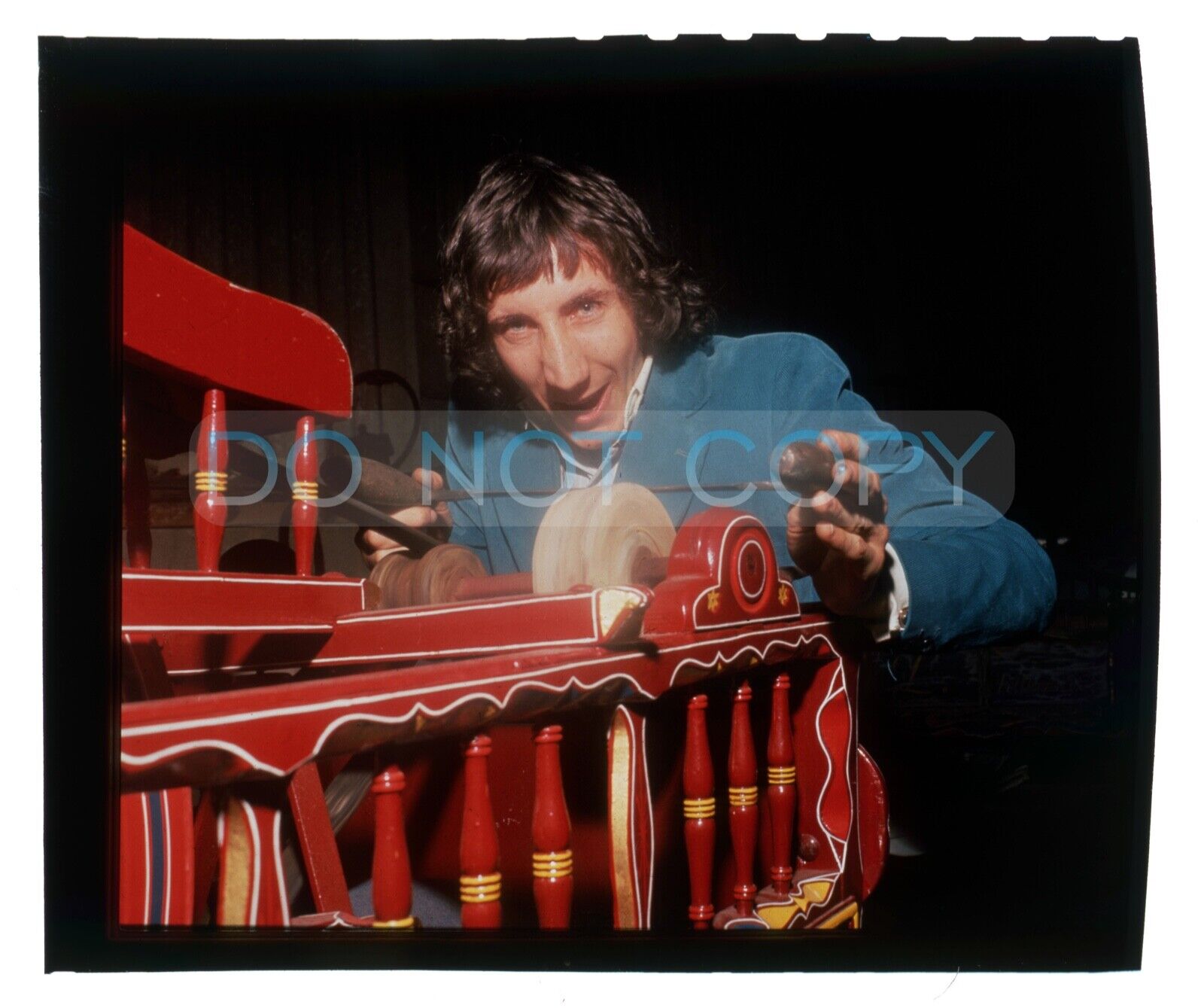 THE WHO Pete Townshend w/ Lathe 1967 - Vintage Unseen 2.25\