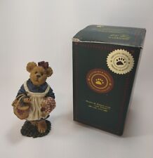 Boyds Bears Molly B Berriweather 02002-21 - Resin Bearstone Collection Figurine picture