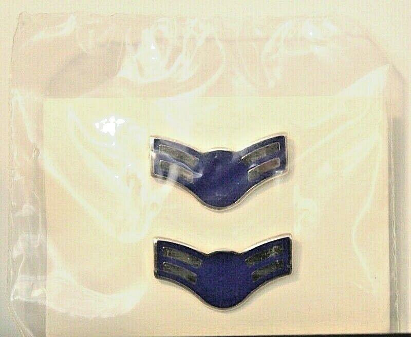 USAF US Air Force Airman First Class Rank Insignia Metal Pair Obsolete Packaged