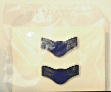 USAF US Air Force Airman First Class Rank Insignia Metal Pair Obsolete Packaged picture