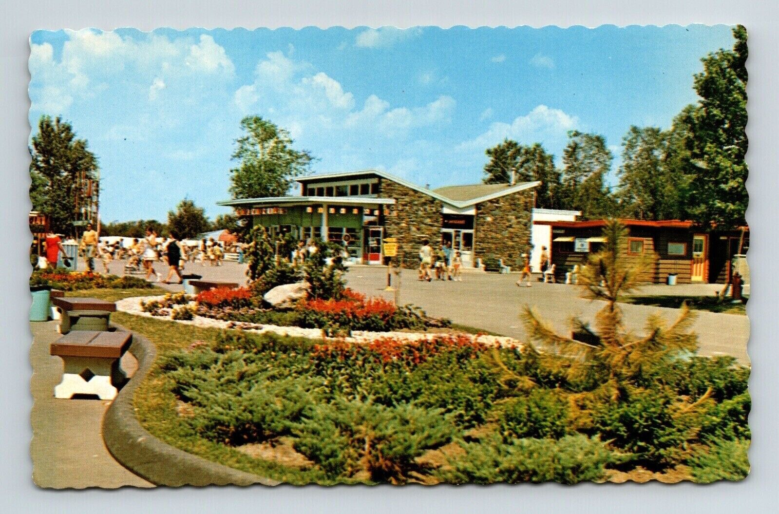 Granby Quebec Canada Zoological Park Scenic Streetview Chrome Postcard
