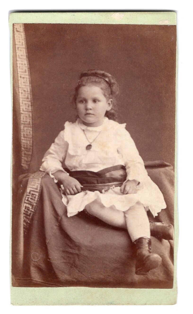 NEW BRIGHTON PA 1880s 1890s Victorian CUTE LITTLE GIRL GREEN GILT CDV by H. NOSS