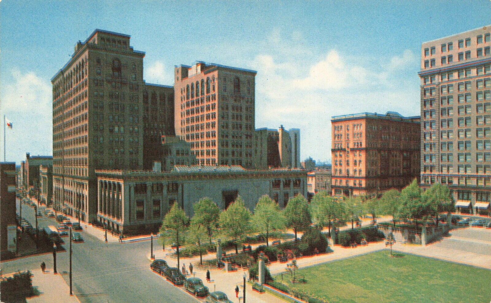 Postcard Ephemera Rodney Square and Public Library Wilmington Delaware USA
