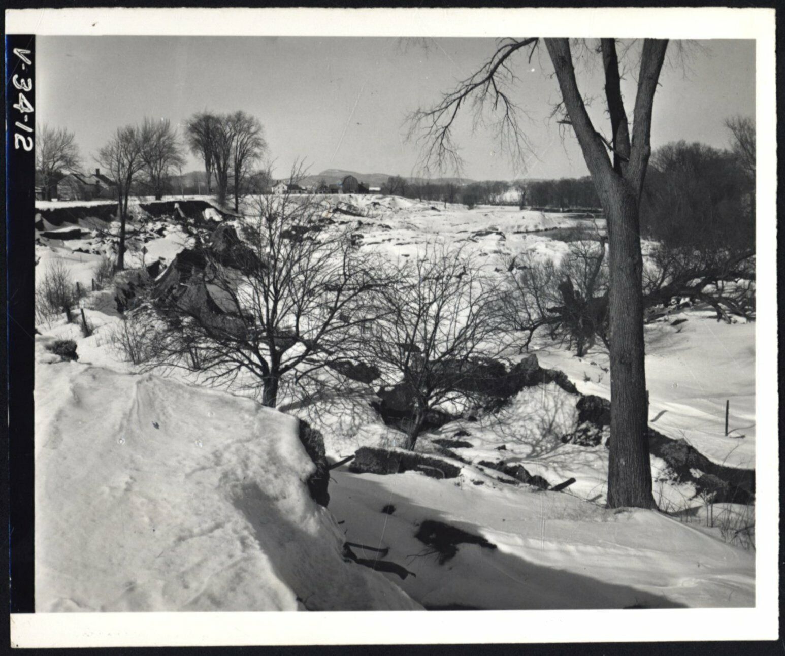 CONRAD AUBE (Property) Weybridge VERMONT - Rare PHOTOGRAPH  [Otter Creek] 1956