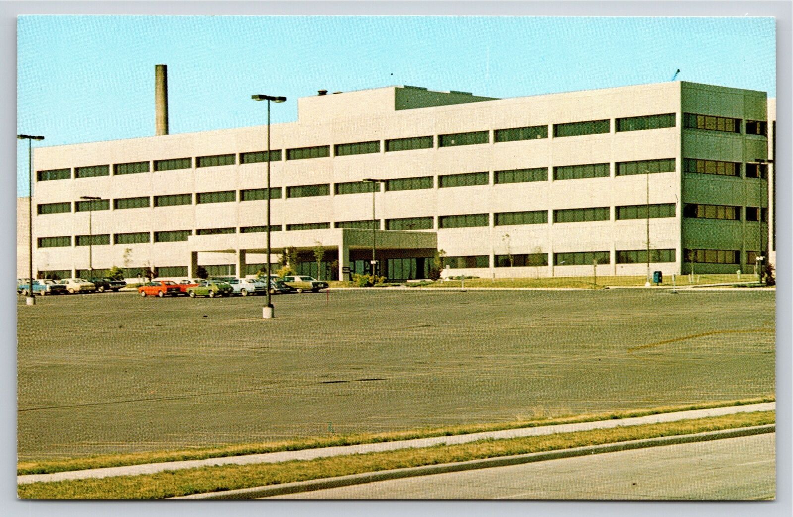 Marshfield Wisconsin~Marshfield Clinic~Vintage Postcard