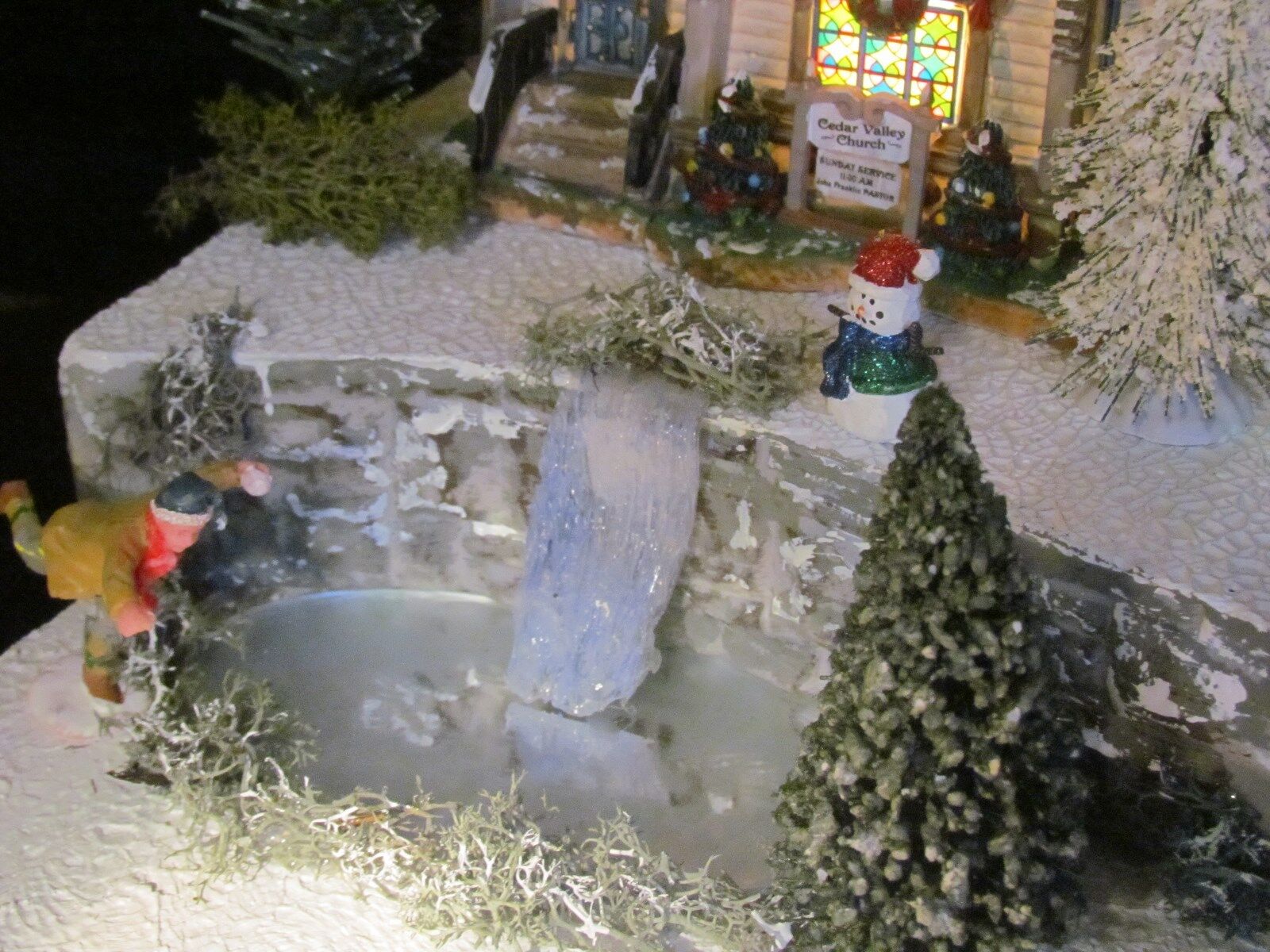 Christmas WATERFALL Frozen POND Village Display platform base Dept 56 No. Pole